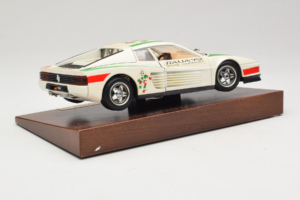 Ferrari Testarossa Italia 90 Бял Bburago 1:18 3059-W1 Метал — снимка 4 от 8