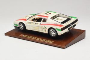 Ferrari Testarossa Italia 90 Бял Bburago 1:18 3059-W1 Метал — снимка 6 от 8