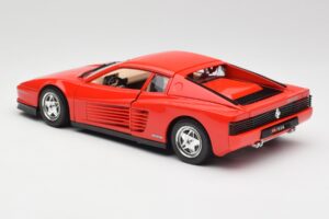 Ferrari Testarossa Червен Bburago 1:18 3019 Метал — снимка 7 от 8