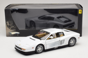 Ferrari Testarossa Бял Miami Vice Hot Wheels 1:18 P9904 Метал — снимка 6 от 6