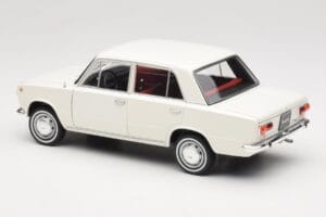 Fiat 124 Бял IXO 1:18 18CMC205OP Метал — снимка 7 от 8