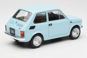 Fiat 126 Светлосин MCG 1:18 MCG18415 Метал — снимка 2 от 6