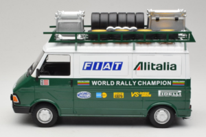 Fiat 242 Alitalia Rally Team Assistance With Trailer 1978 IXO 1:18 18CMC027WX Метал — снимка 4 от 7