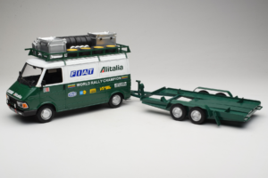 Fiat 242 Alitalia Rally Team Assistance With Trailer 1978 IXO 1:18 18CMC027WX Метал