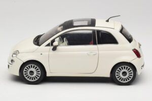 Fiat 500 Бял Mondo Motors 1:18 500291 Метал — снимка 4 от 8