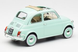 Fiat 500L Пастелно Синьо Norev 1:18 187777 Метал — снимка 2 от 6