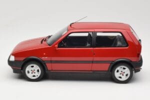Fiat Uno Turbo IE Rosso Racing Otto 1:18 OT487 Смола — снимка 3 от 6