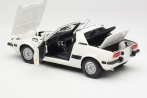 Fiat X1/9 Бял Minichamps 1:18 100121685 Метал — снимка 5 от 8