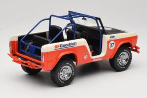Ford Bronco Baja #37 1966 GreenLight 1:18 19037 Метал — снимка 2 от 6