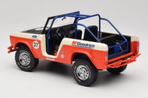 Ford Bronco Baja #37 1966 GreenLight 1:18 19037 Метал — снимка 5 от 6