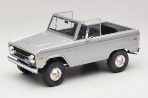 Ford Bronco Speed Movie GreenLight 1:18 19074 Метал — снимка 2 от 7