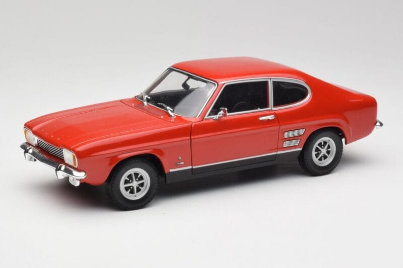 Ford Capri Mk1 1700 GT Червен Minichamps 1:18 180089001 Метал