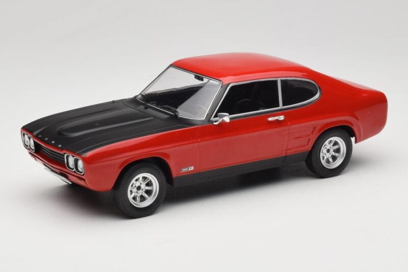 Ford Capri Mk1 RS 2600 Червен с Черен Капак MCG 1:18 MCG18538 Метал