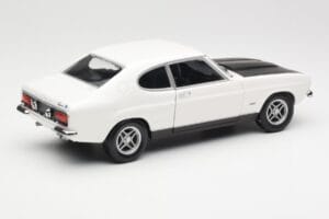 Ford Capri Mk1 RS 2600 Бял Черен Minichamps 1:18 150089078 Метал — снимка 3 от 8
