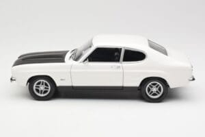 Ford Capri Mk1 RS 2600 Бял Черен Minichamps 1:18 150089078 Метал — снимка 4 от 8