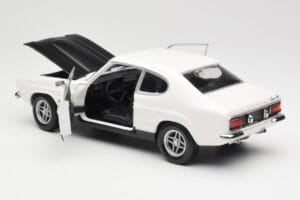 Ford Capri Mk1 RS 2600 Бял Черен Minichamps 1:18 150089078 Метал — снимка 5 от 8