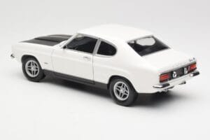 Ford Capri Mk1 RS 2600 Бял Черен Minichamps 1:18 150089078 Метал — снимка 7 от 8