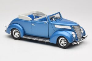 Ford Кабриолет Син Road Signature 1:18 92238 Метал — снимка 6 от 8