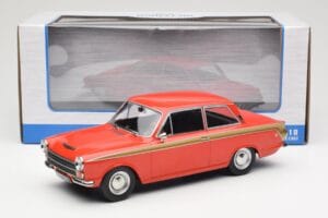 Ford Cortina Lotus Red & Gold Stripe MCG 1:18 MCG18532 Метал — снимка 6 от 6