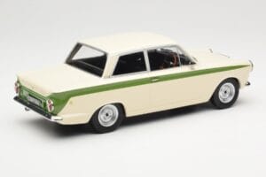 Ford Cortina Lotus White & Green Stripe MCG 1:18 MCG18434 Метал — снимка 2 от 6