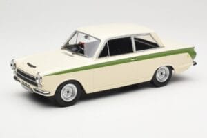 Ford Cortina Lotus White & Green Stripe MCG 1:18 MCG18434 Метал