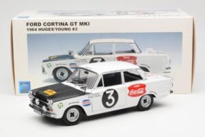 Ford Cortina Mk1 #3 P. Hughes / B. Young African Safari Rally 1964 AUTOart 1:18 86428 Метал — снимка 8 от 8