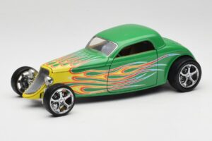 Ford Coupe Зелен с Огън Road Signature 1:18 30109 Метал