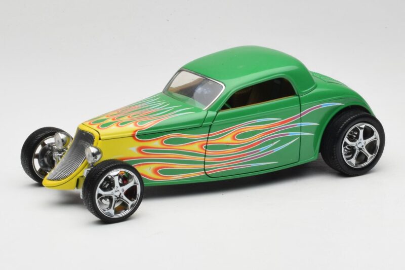 Ford Coupe Зелен с Огън Road Signature 1:18 30109 Метал