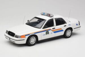 Ford Crown Victoria RCMP Police Car AUTOart 1:18 72706 Метал