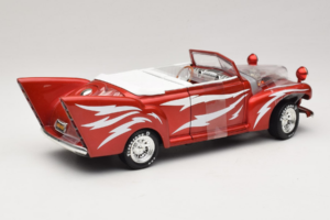 Ford De Luxe Кабриолет Greased Lightning Червен Joyride 1:18 33544 Метал — снимка 2 от 5