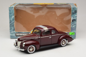 Ford Deluxe Coupe Тъмночервен ERTL 1:18 7936 Метал — снимка 7 от 7