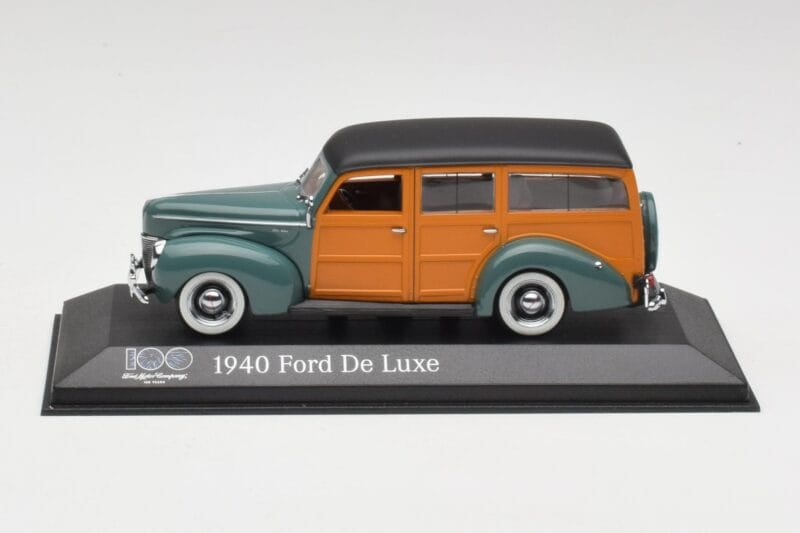 Ford Deluxe Woody Forest Зелен Minichamps 1:43 FORD20002 Метал