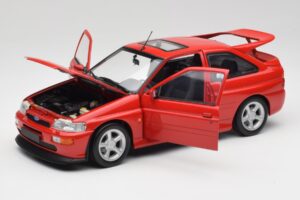 Ford Escort RS Cosworth Radiant Червен Minichamps 1:18 150089021 Метал — снимка 2 от 8