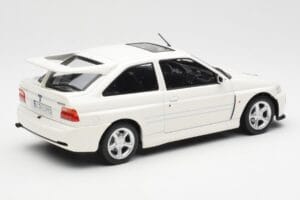 Ford Escort RS Cosworth Бял Norev 1:18 182776 Метал — снимка 2 от 6