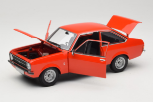 Ford Escort Mk2 Оранжев Minichamps 1:18 150085100 Метал — снимка 2 от 8