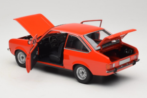 Ford Escort Mk2 Оранжев Minichamps 1:18 150085100 Метал — снимка 5 от 8
