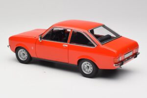 Ford Escort Mk2 Signal Orange Minichamps 1:18 150084100 Метал — снимка 7 от 8