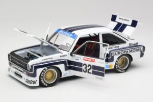 Ford Escort II RS1800 #32 K. Ludwig Nürburgring Winner 1976 Minichamps 1:18 100768432 Метал — снимка 2 от 8