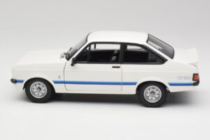 Ford Escort Mk2 RS 1800 Бял Minichamps 1:18 150094470 Метал — снимка 4 от 8