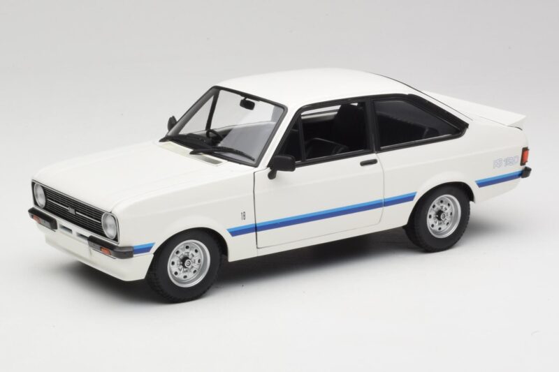 Ford Escort Mk2 RS 1800 Бял Minichamps 1:18 150094470 Метал