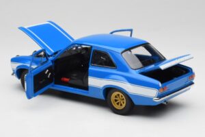 Ford Escort Mk1 RS 1600 Син Бял Ивици Minichamps 1:18 100688102 Метал — снимка 5 от 8