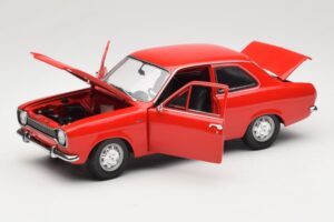 Ford Escort Mk1 Street Червен Minichamps 1:18 100081001 Метал — снимка 2 от 8