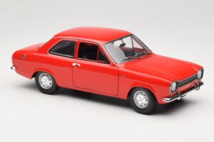 Ford Escort Mk1 Street Червен Minichamps 1:18 100081001 Метал — снимка 6 от 8