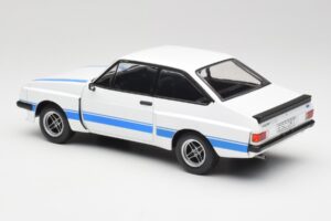 Ford Escort Mk2 RS 2000 X-Pack Diamond Бял & Синьо Stripe MCG 1:18 MCG18350 Метал — снимка 5 от 6