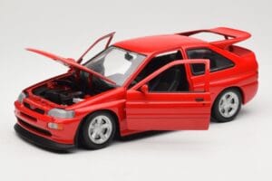 Ford Escort Mk5 RS Cosworth Червен UT Models 1:18 180082102 Метал — снимка 2 от 8