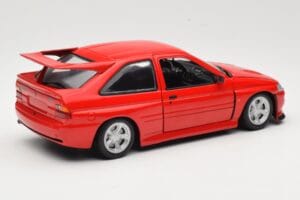 Ford Escort Mk5 RS Cosworth Червен UT Models 1:18 180082102 Метал — снимка 3 от 8