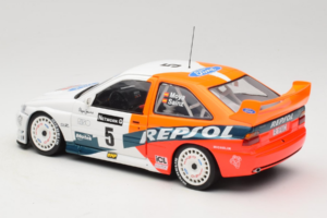 Ford Escort RS Cosworth Repsol #5 C. Sainz / L. Moya RAC Rally 1997 UT Models 1:18 39750 Метал — снимка 7 от 8