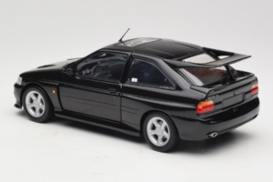 Ford Escort RS Cosworth Black Metallic Minichamps 1:18 150089020 Метал — снимка 7 от 8