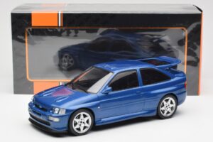 Ford Escort RS Cosworth Син IXO 1:18 18CMC180 Метал — снимка 6 от 6
