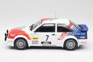 Ford Escort RS Turbo #7 Lotto Haspengouw Rally 1985 MCG 1:18 MCG18421 Метал — снимка 3 от 6
